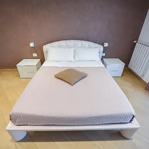 Karol Airport Guest house